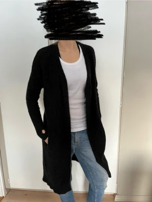 Kofta Carin Wester ull - Svart varm och skön kofta i ull från Carin Wester. Storlek medium. Fint skick! 