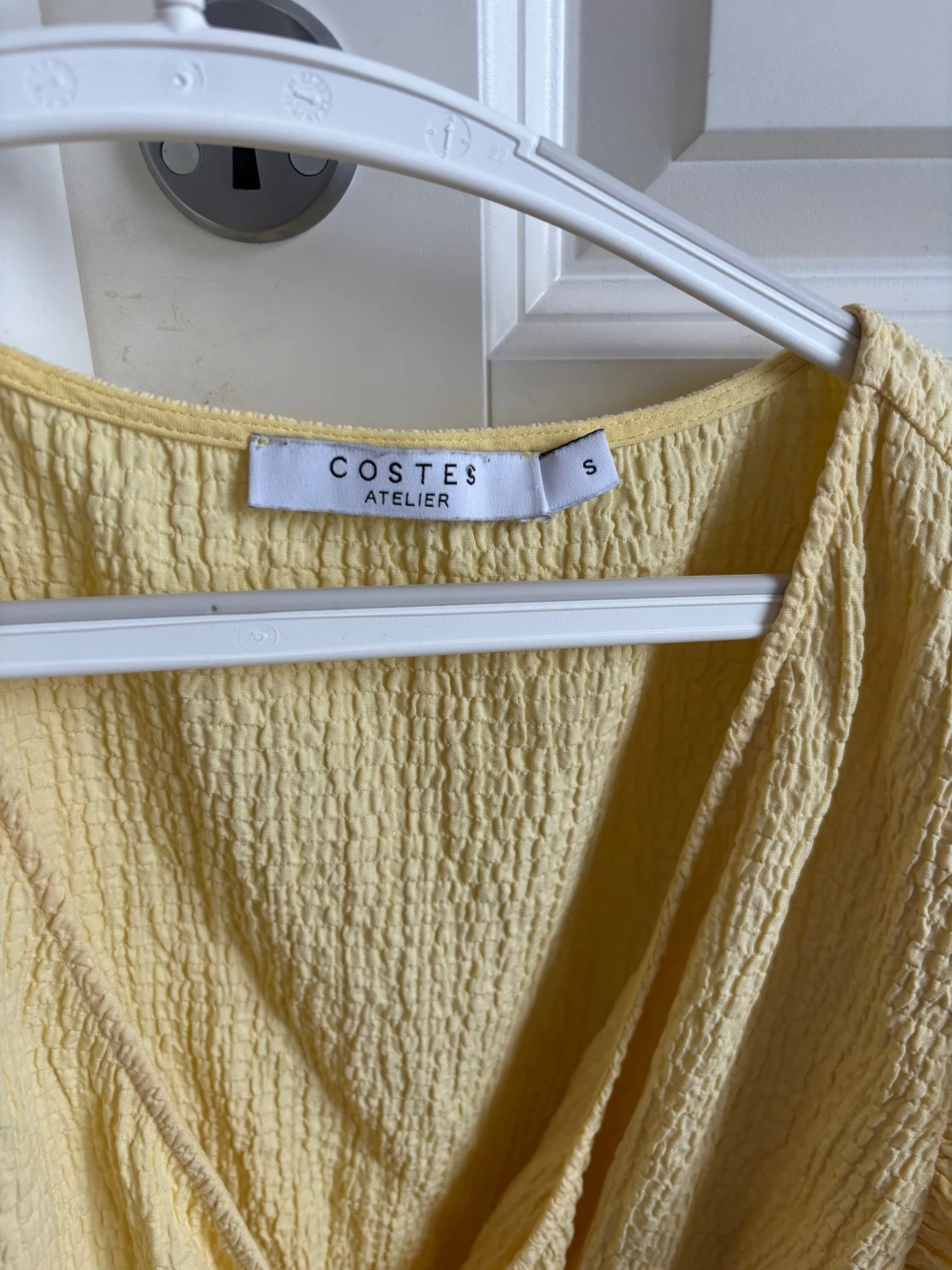 Gul omlottblus från Costes Atelier - 1