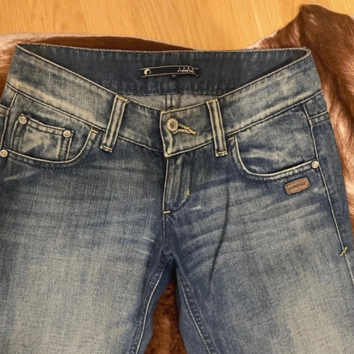 Lågmidjade jeans - 1