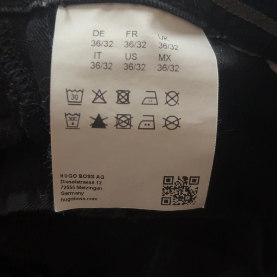 Svarta stretchjeans från Hugo Boss - 2