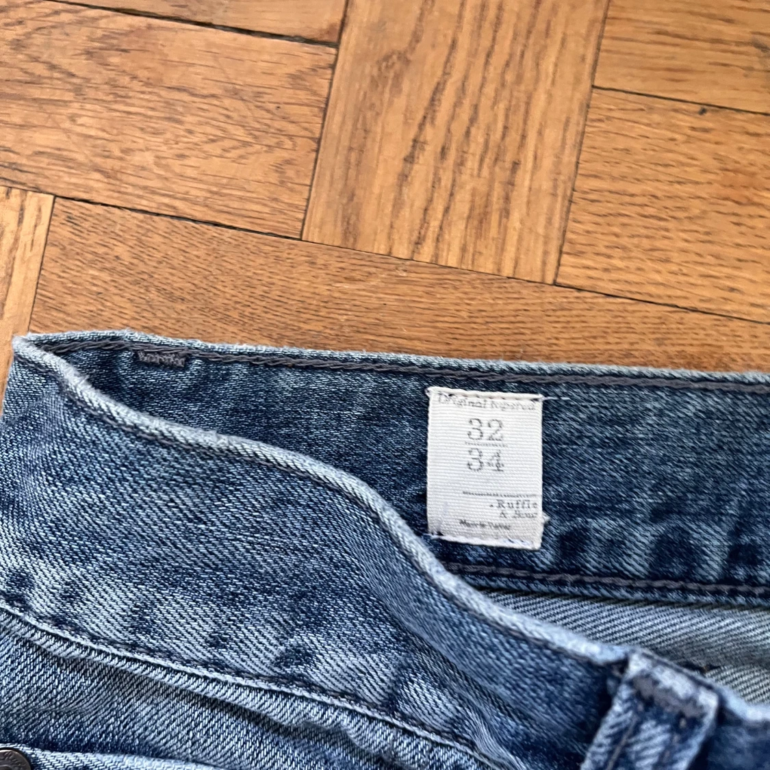 Blå slitna jeansbyxor Ruffle & bow 32/34 - 1