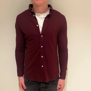 Ralph lauren skjorta - Ralph lauren skjorta | Skick - 9,5/10 | Size - L (passar S) | Hör av dig vid minsta fråga eller fundering // RDL