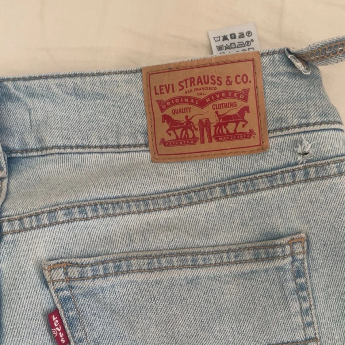 Levi's Superlow Flare ljusa jeans - 2