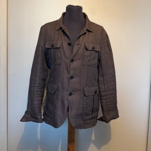 Riley Linne overshirt - Fin Linne overshirt i linne storlek 48 motsvarar M