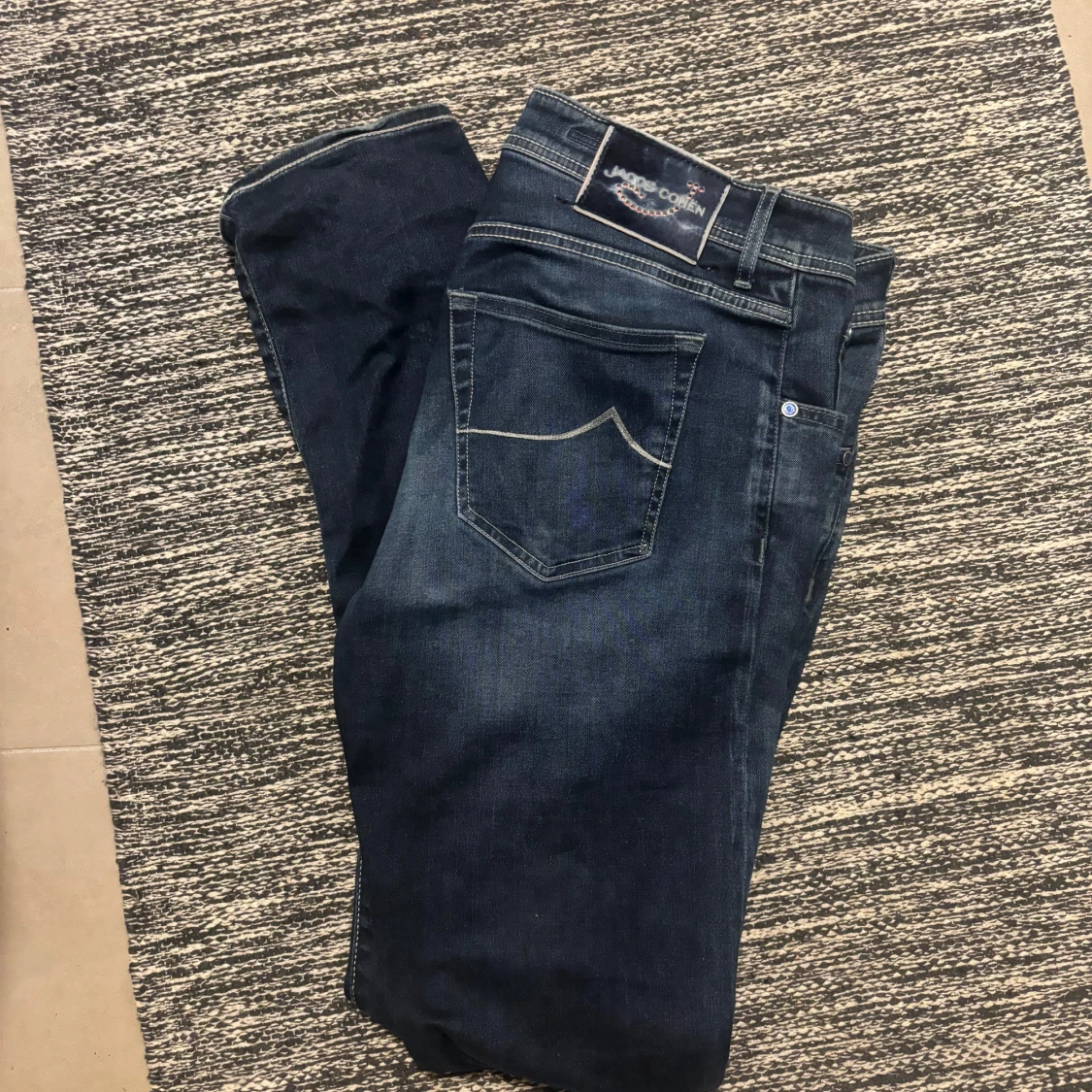 Jacob Cohen mörkblå jeans type 622.C