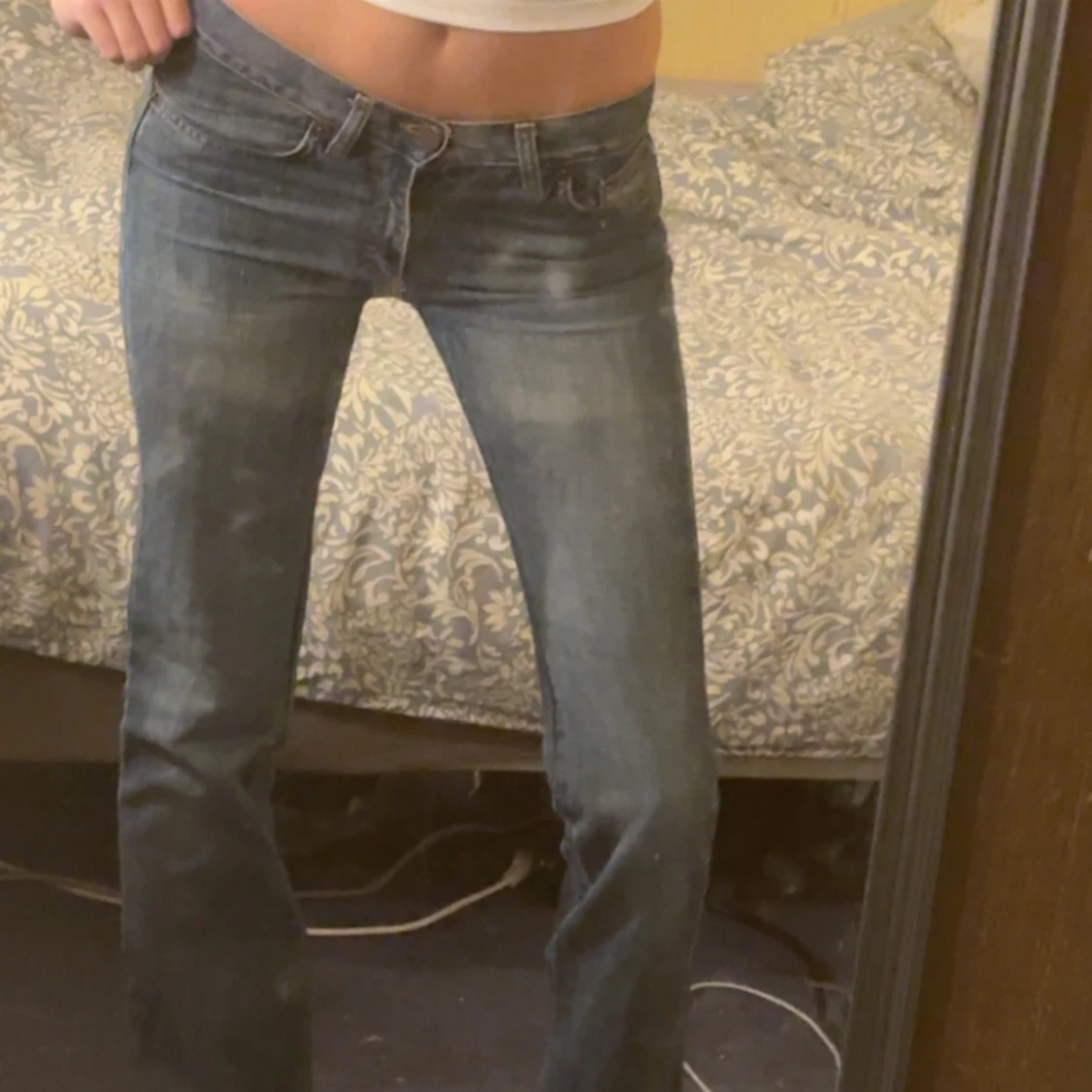 Low waist bootcut jeans