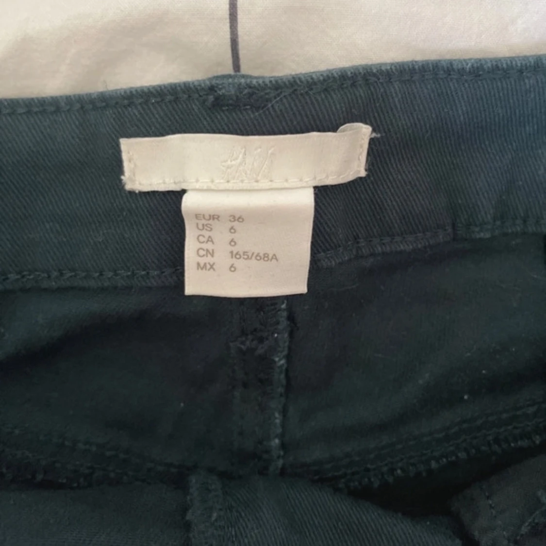 Shorts från H&M, strl 36 - 2