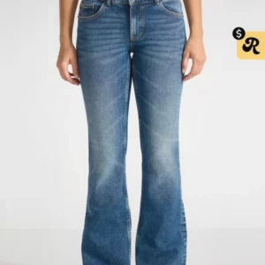 Jeans - Säljer dessa jeans från Lindex. Modellen Fay. Helt nyköpta från Vinted men endast använda fåtal gånger då ja tycker de sitter för tajt. Därav inga slitage! 💓 (Bilder är screenshotade från min vinted) 