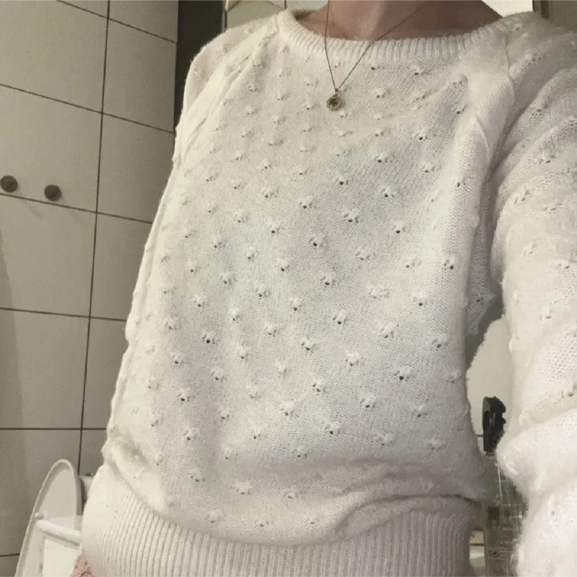 Vit prickig stickad tröja Isolde - 2