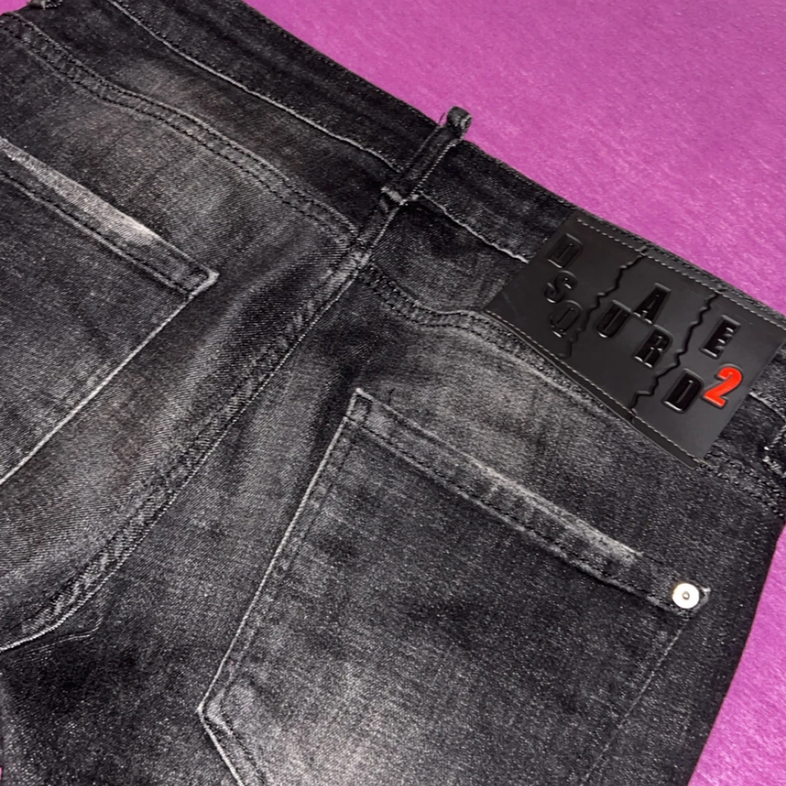 Svarta Dsquared2 jeans med färgstänk - 2