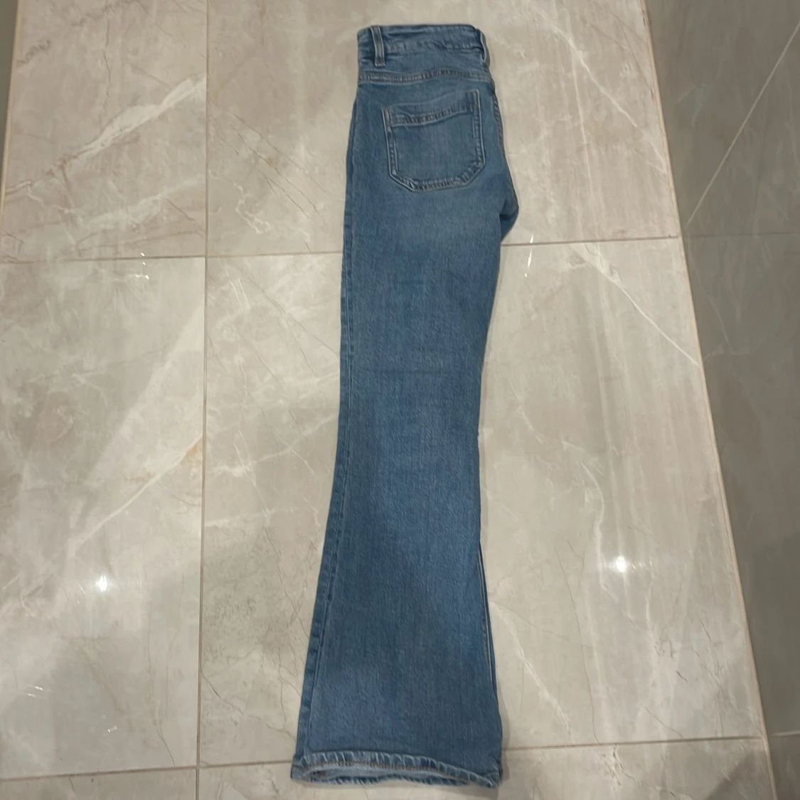Lågmidjade bootcut jeans - 2