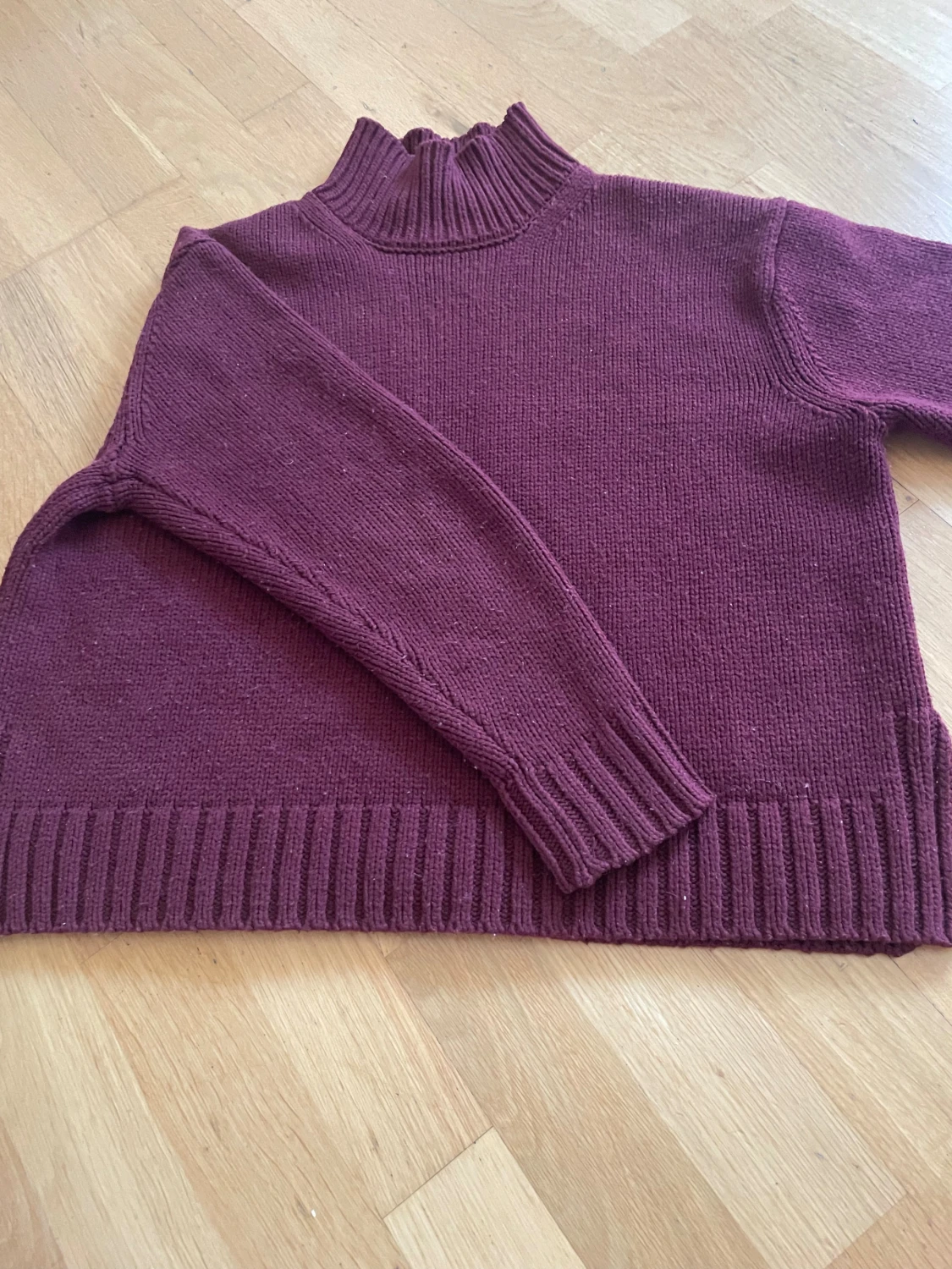 Trendig röd stickad tröja från Zara - 2