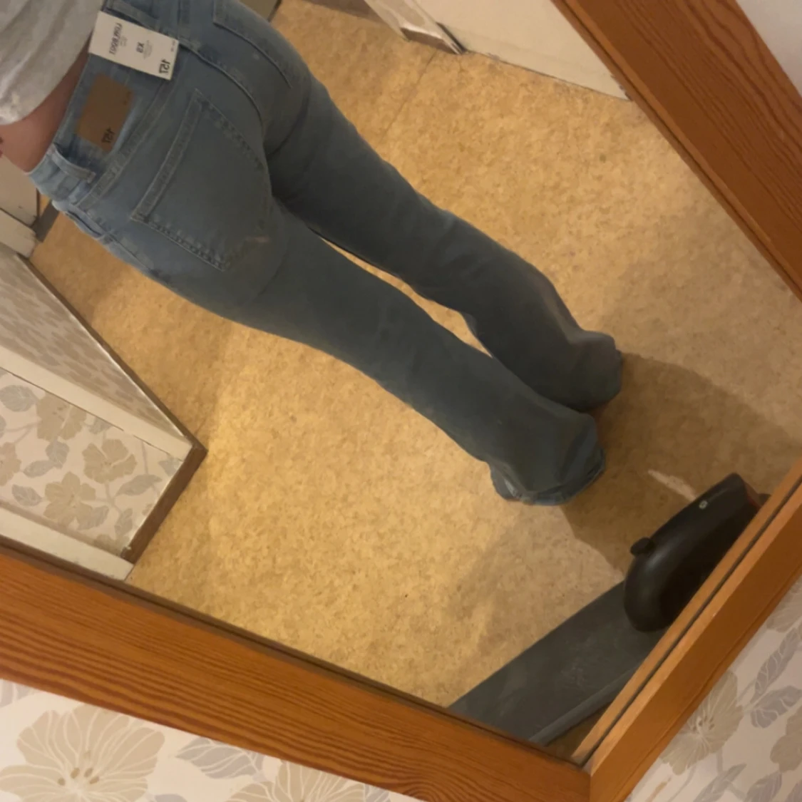 Bootcut jeans i ljusblå denim från 157 - 3