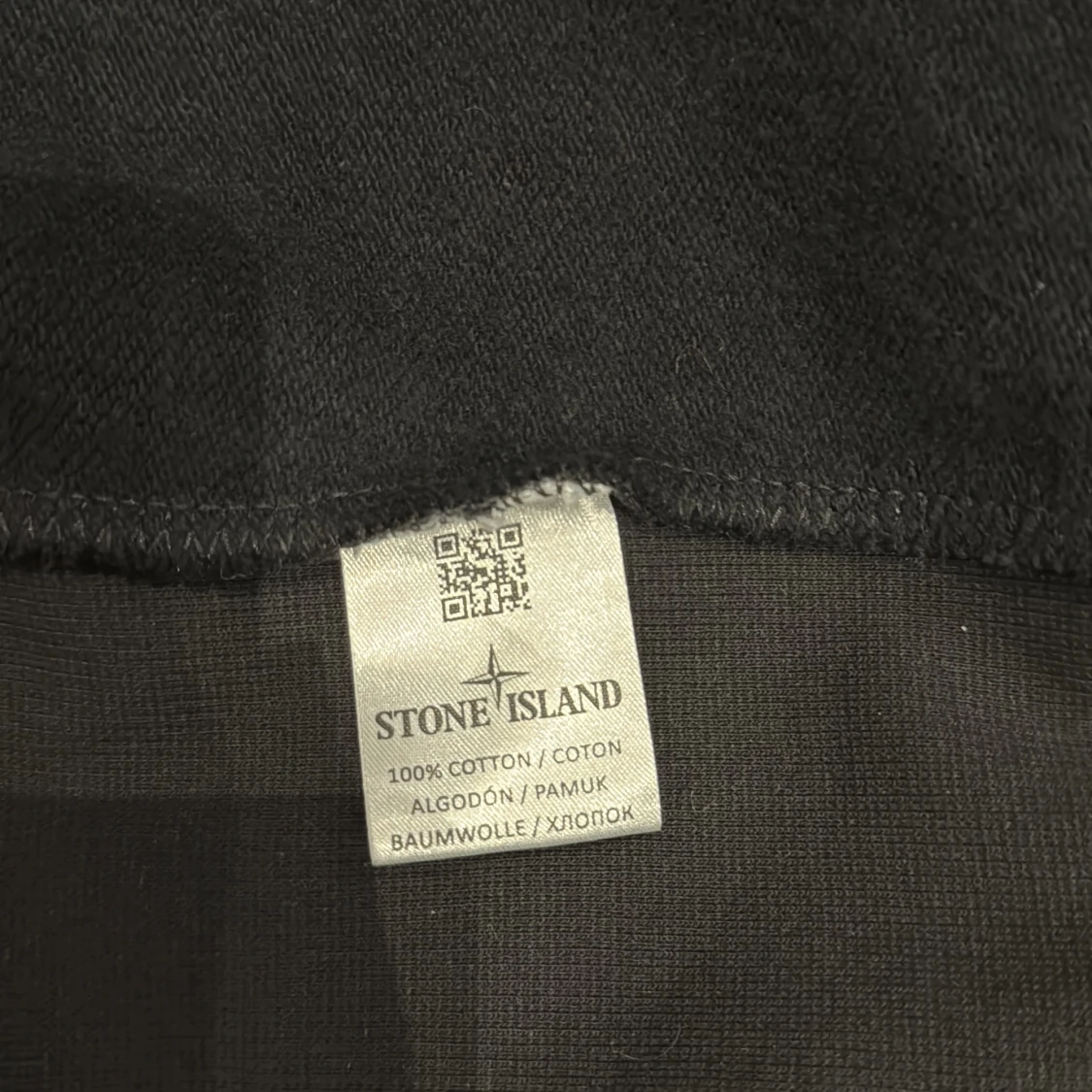 Svart hoodie från Stone Island L - 2