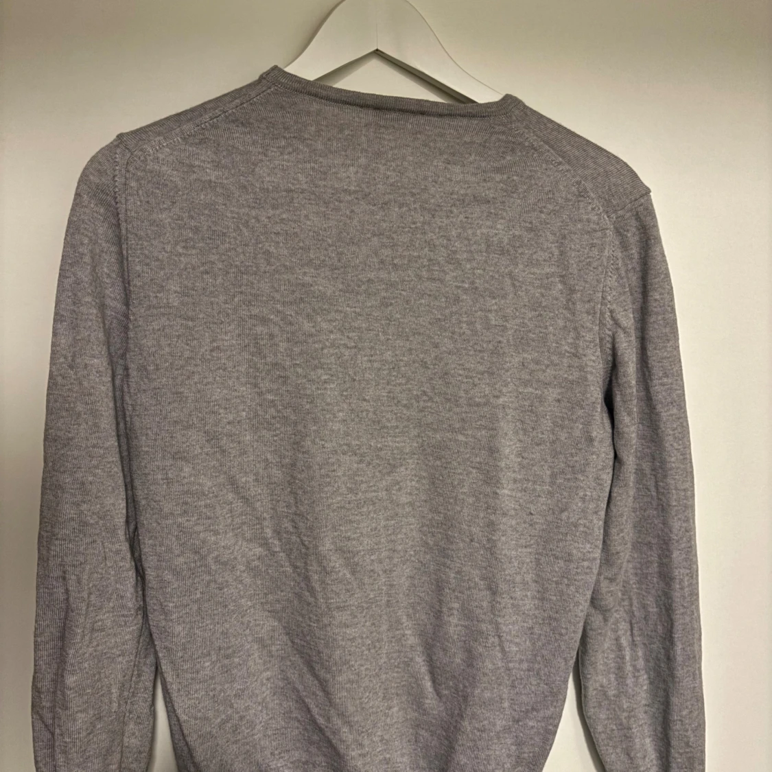 Grå stickad tröja från Stenströms - 1