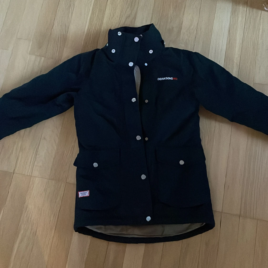 Svart teddyjacka från Didriksons