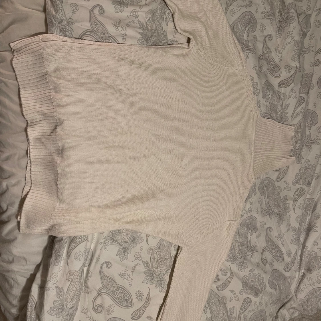 Vit stickad tröja  - 3