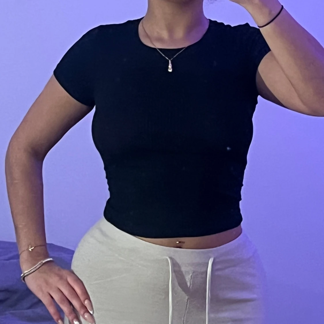 Svart croppad ribbad topp