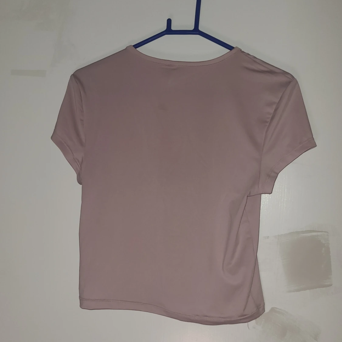 Ljusrosa croppad topp från H&M Divided - 1