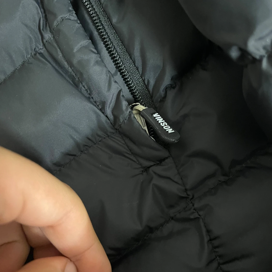 Svart pufferjacka från Vinson - 4