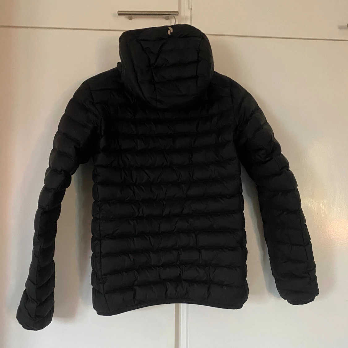 Svart Peak Performance jacka XS - 1