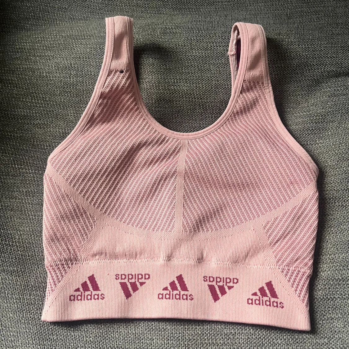 Adidas rosa träningstopp