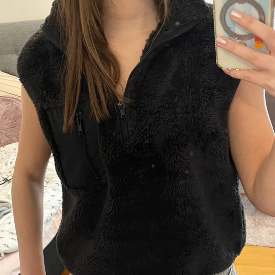 Svart fluffig pälsväst - 1