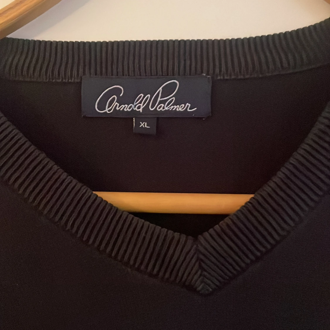 Svart v-ringad tröja Arnold Palmer XL - 1