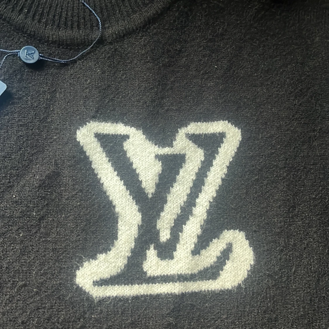 Svart stickad Louis Vuitton tröja - 1