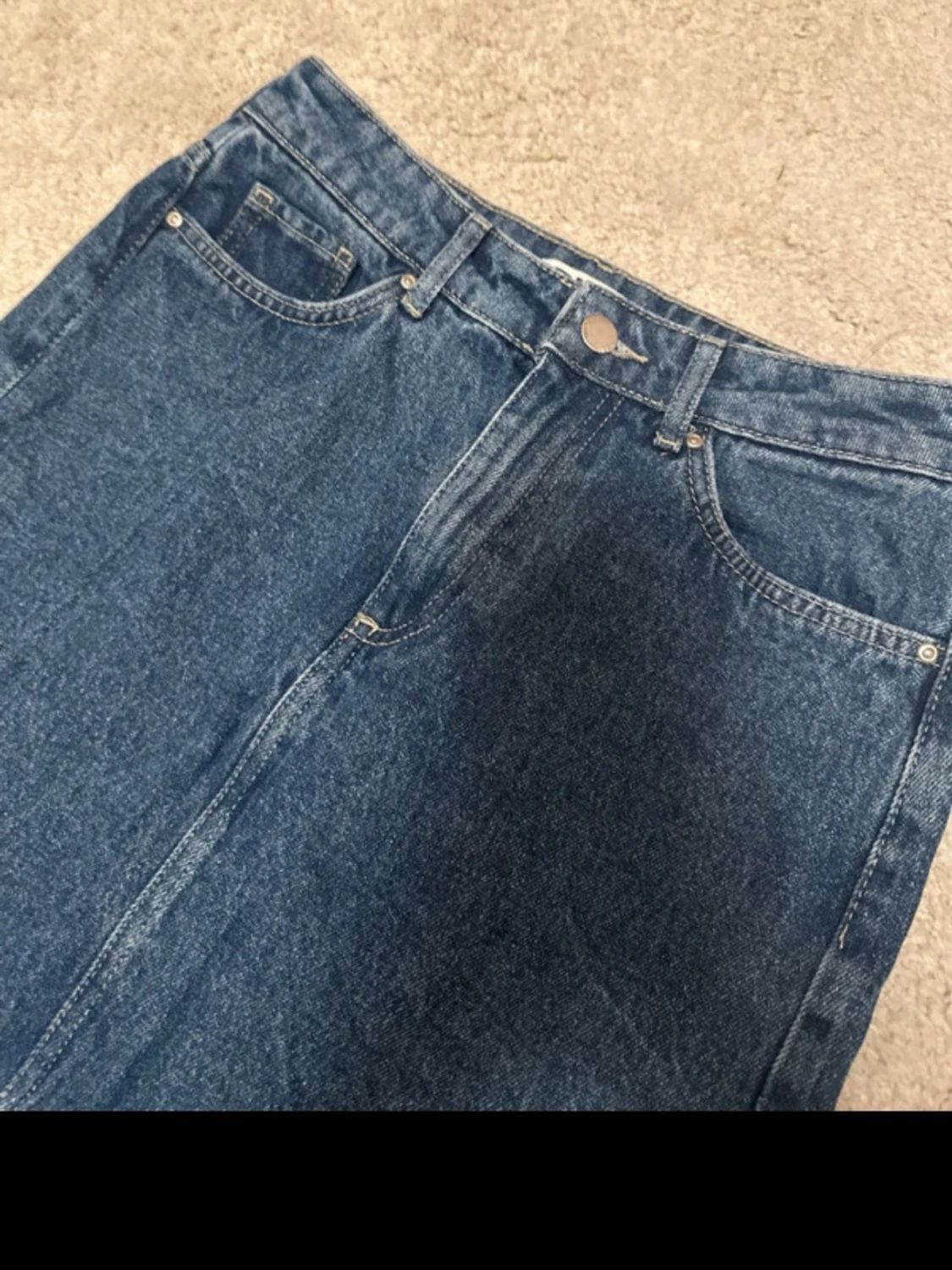 Mörkblå jeanskjol med fickor - 1