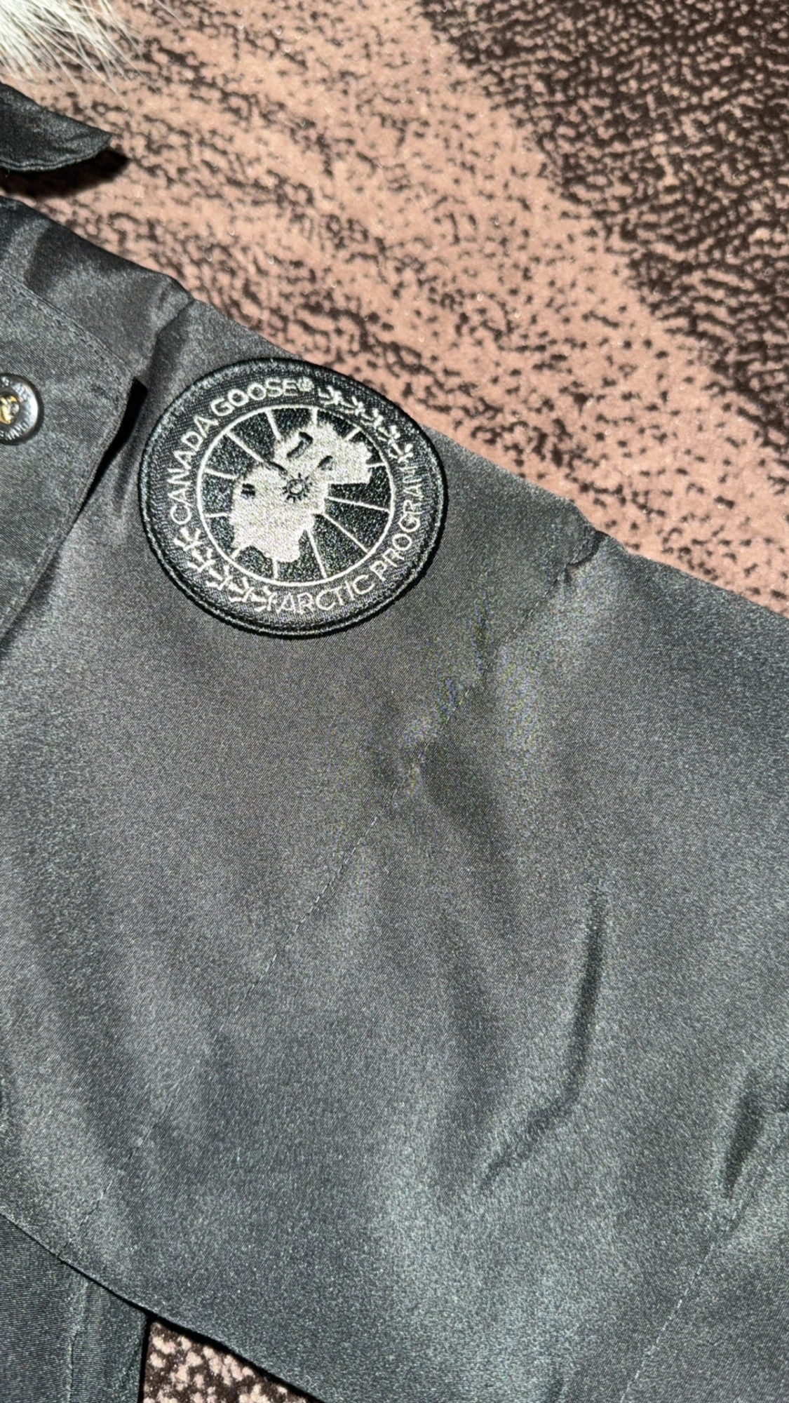 Svart pufferjacka från Canada Goose - 2