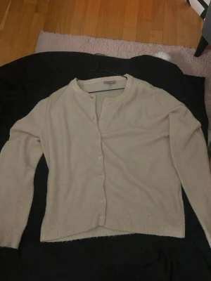 Kofta H&M - Fin kofta från hm, skriv för fler frågor 🫶🏼