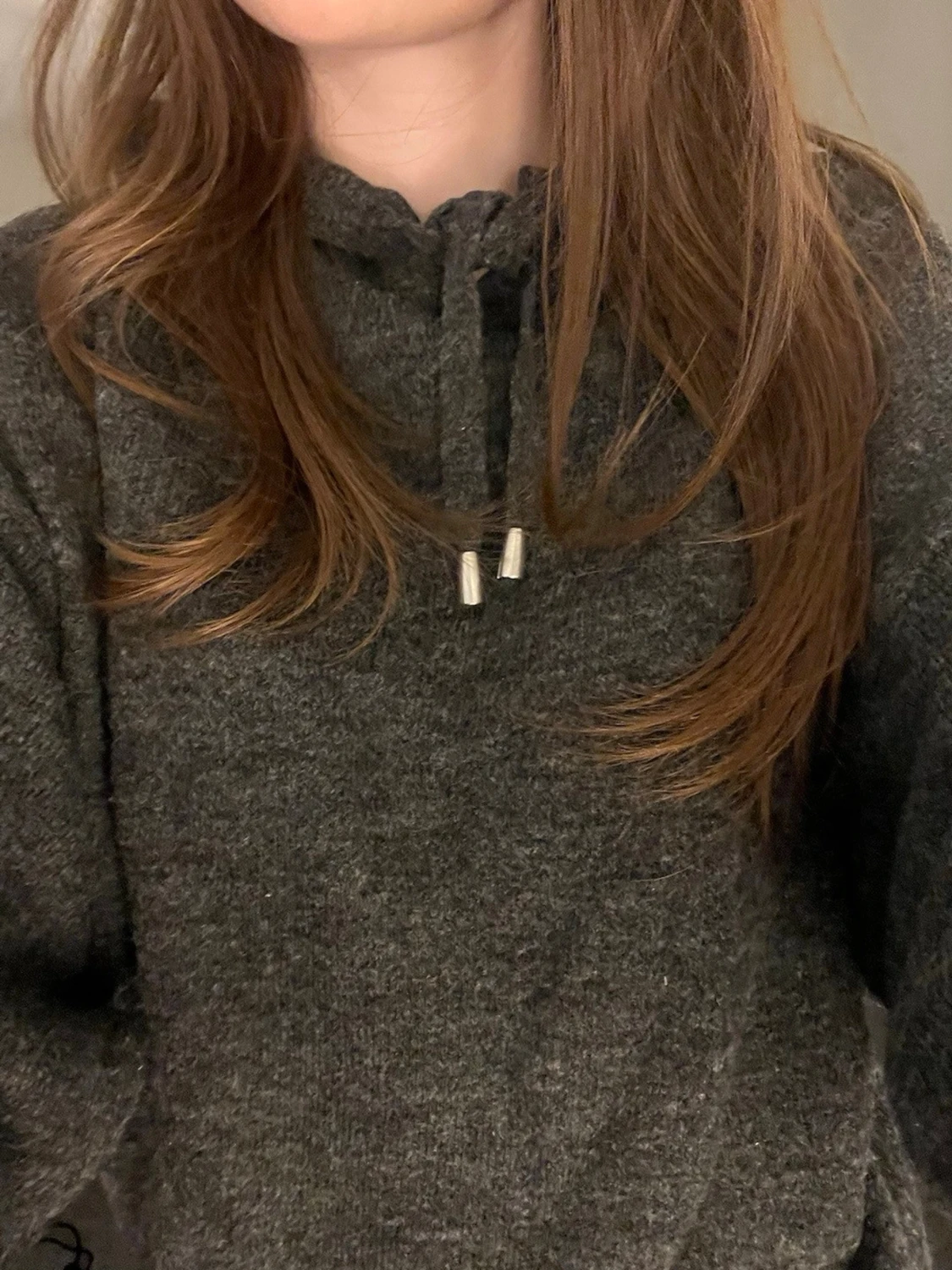 Mörkgrå stickad hoodie - 3