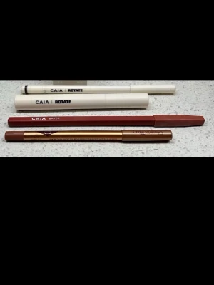 Läppenna - Caia läppenna i färgen bryce