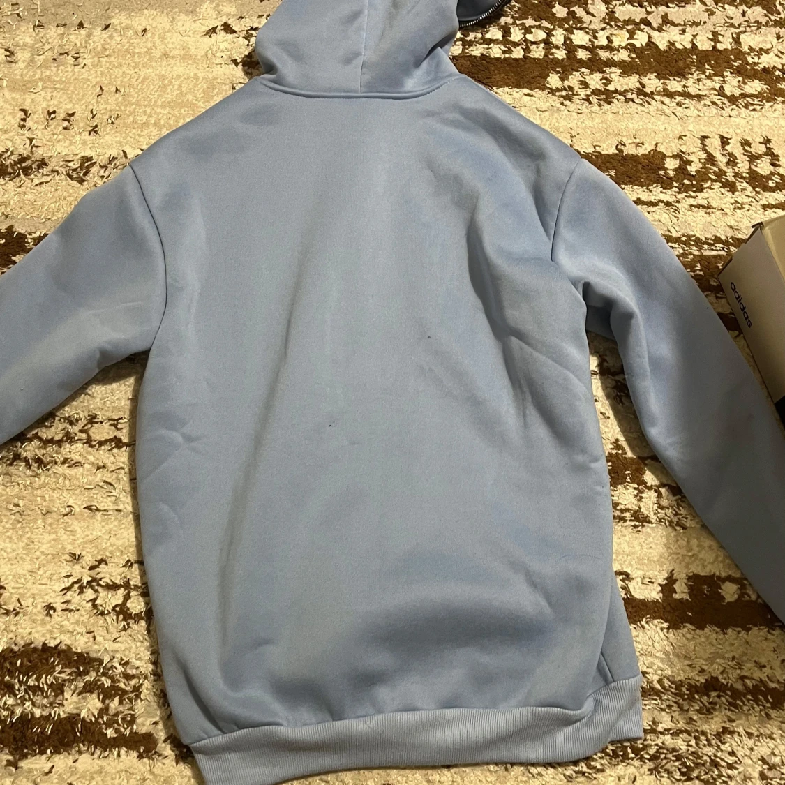 Blå hoodie med Celestial-tryck - 3