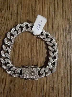 Armband kubansk strass - Lyxigt hip hop kubansk kedjearmband. 20 cm. Rhinestone strassdekorationer. Modernt smycke för män och kvinnor, perfekt för alla hjärtans dag, jul, födelsedagen.