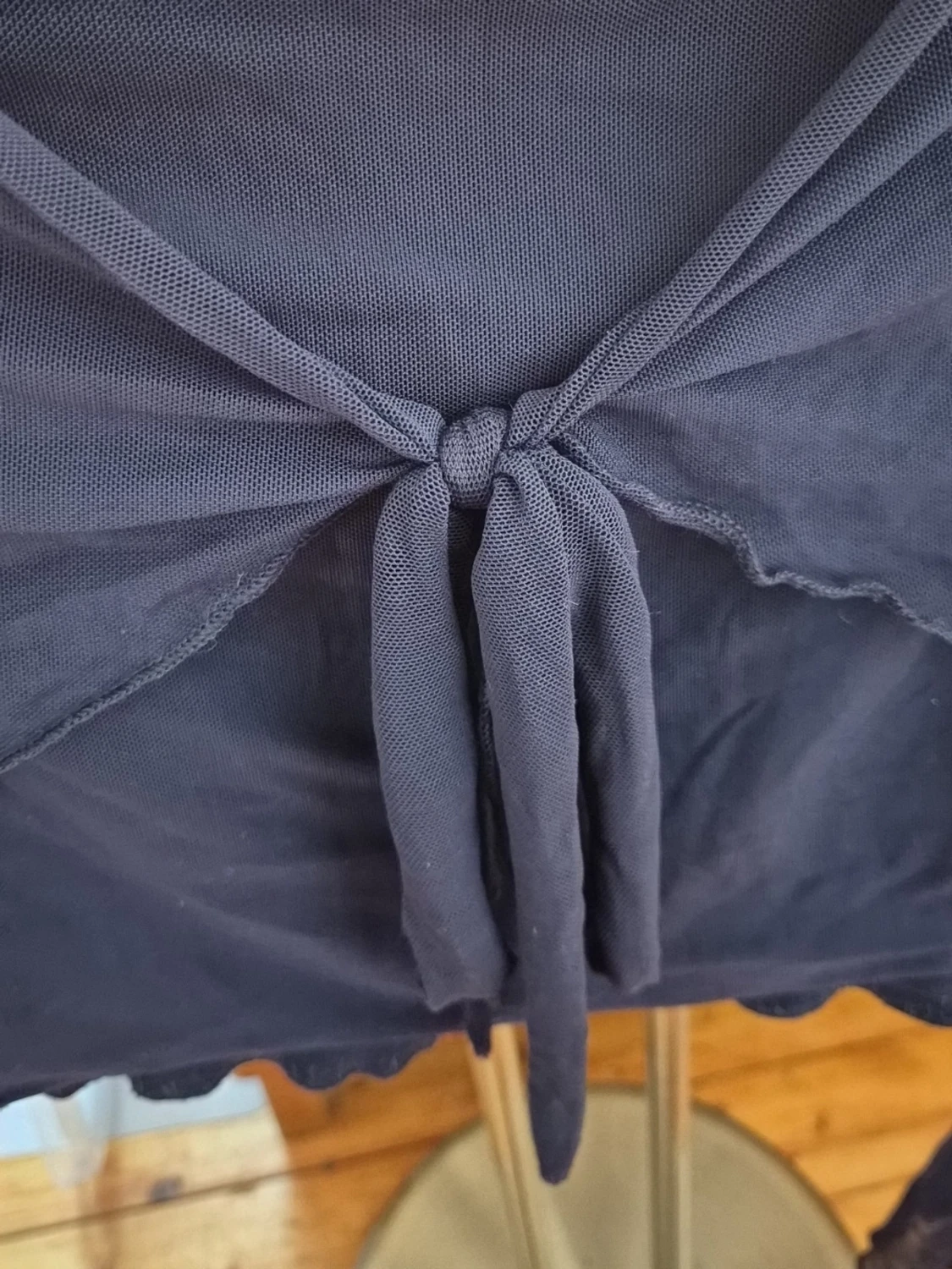 Mörkblå mesh bolerotopp med knyt - 1