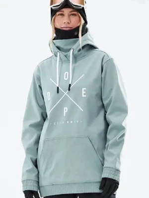 Turkos/grön skidjacka med huva från Dope - Snygg skidjacka från Dope med stor vit logga framtill. Jackan har huva med inbyggd skydd för munnnen, magficka med dragkedja, dragkedjor längs sidorna för lätt vädring och ficka med dragkedja på vänster arm för liftkort. Materialet är slitstarkt och vattenavvisande syntet. Använd fåtalet gånger och super bra skick förutom en lite fläck på magfickan. Storlek XS i dam. GE GÄRNA DITT FÖRSLAG PÅ PRIS❤️