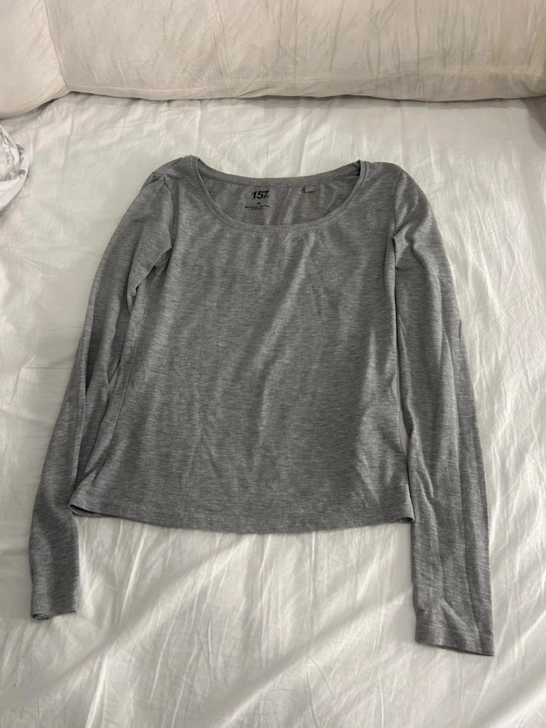 Grå långärmad topp från 157