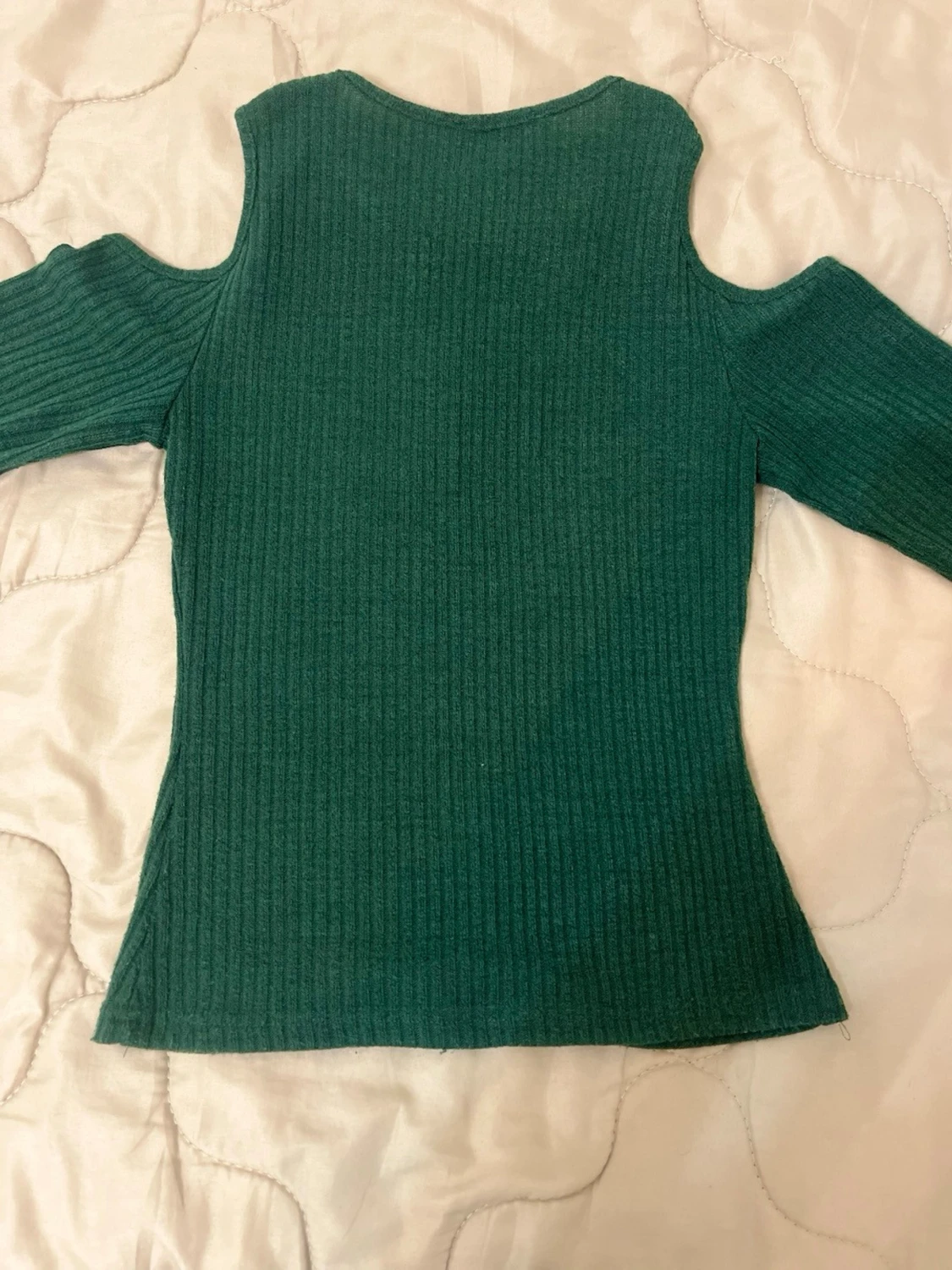 Grön ribbad offshoulder tröja från Shein - 2