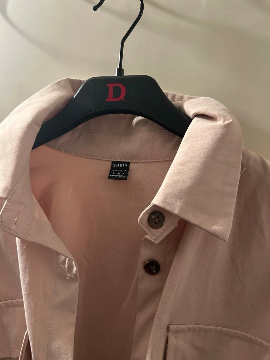 Beige overshirt från SHEIN med bälte - 1