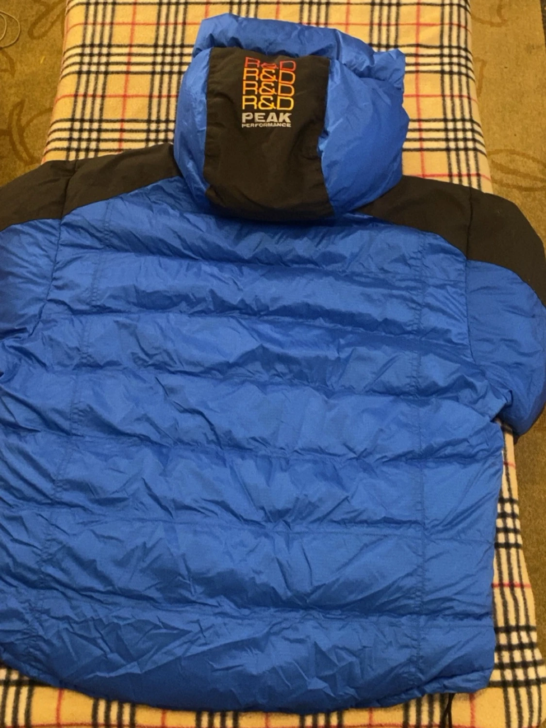 Blå Peak Performance dunjacka S - 1