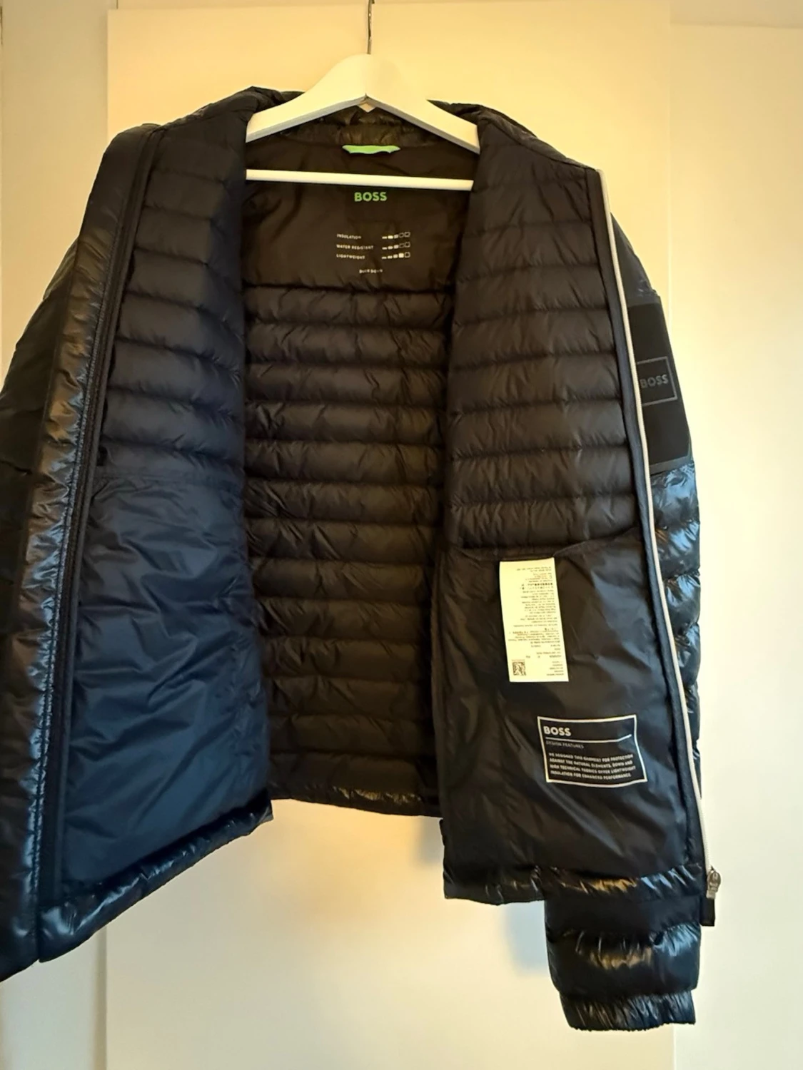 Svart dunjacka från BOSS - 3