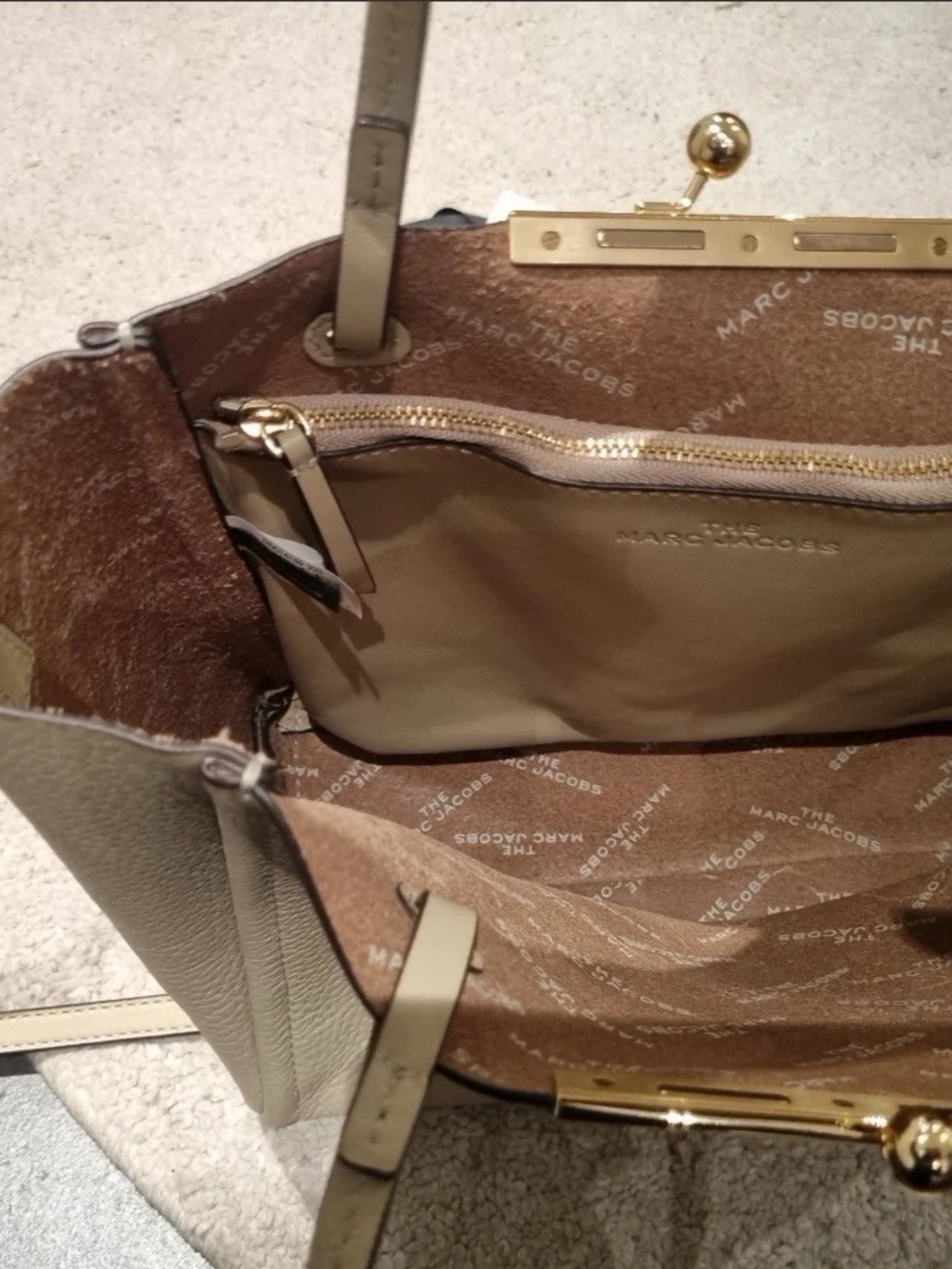 Beige handväska från Marc Jacobs - 3