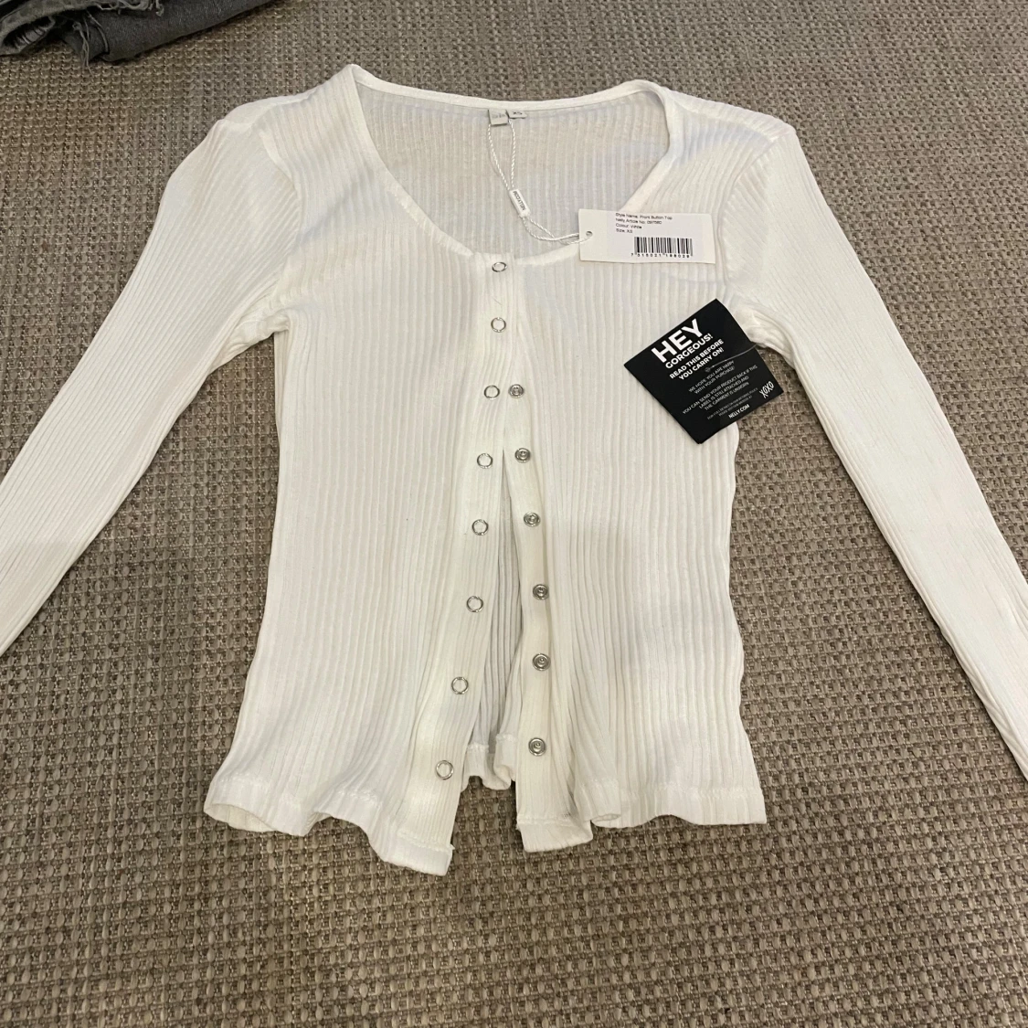 Vit ribbad topp med knappar NLY Trend XS - 1