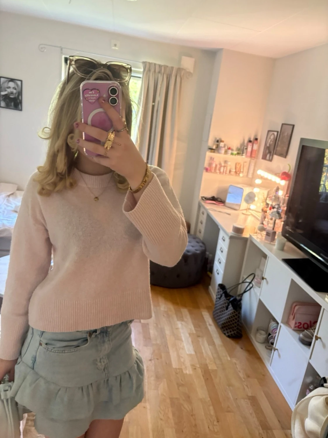 Ljusblå volangkjol i denim