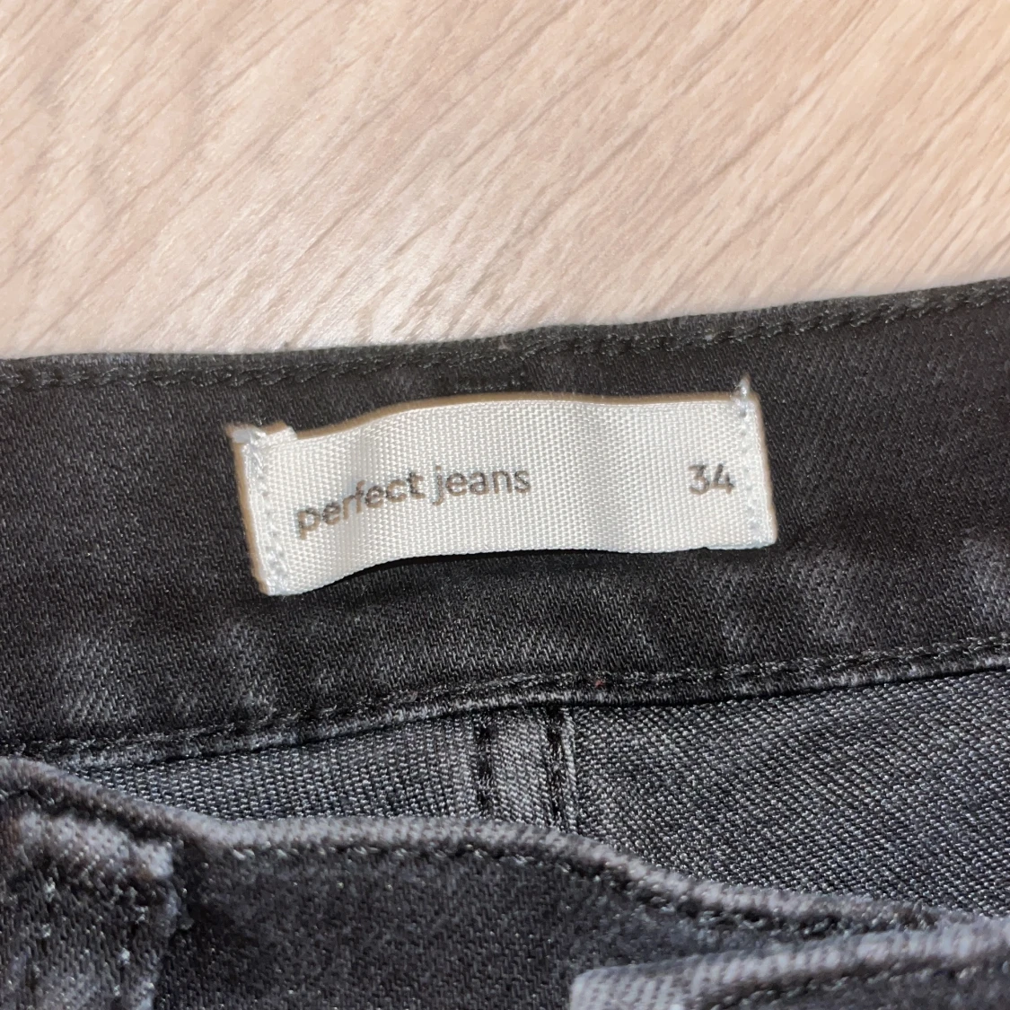 Svarta bootcut jeans från Perfect Jeans - 2