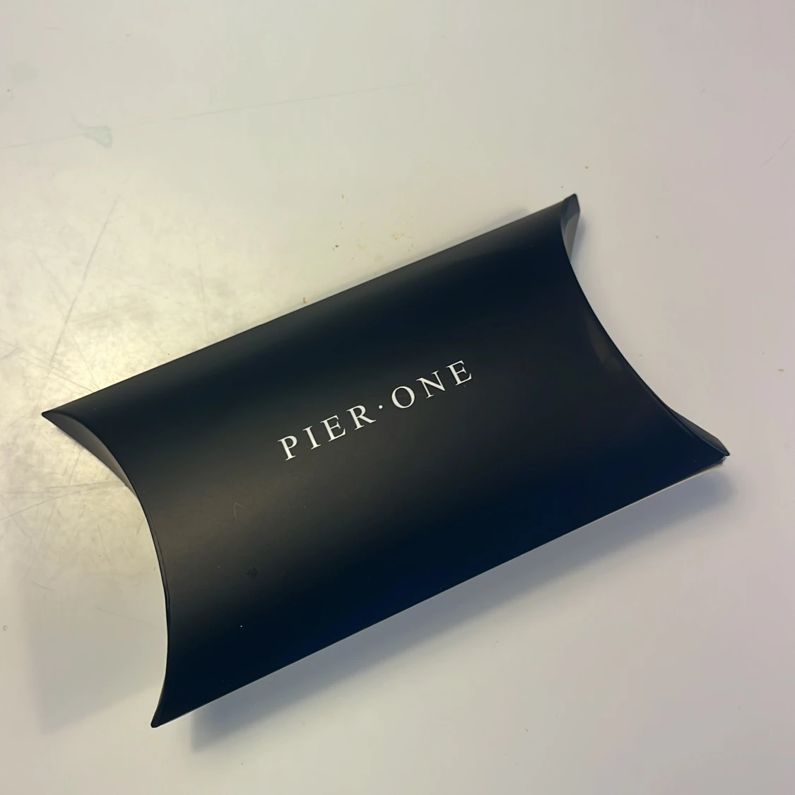 Silverfärgad klocka från Pier One - 1