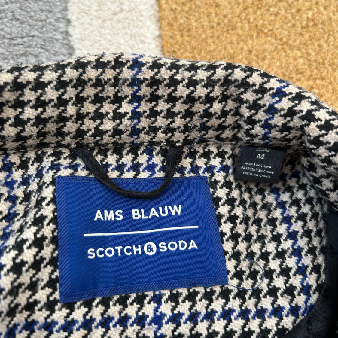Hundtandsmönstrat jacka från Scotch and Soda - 3
