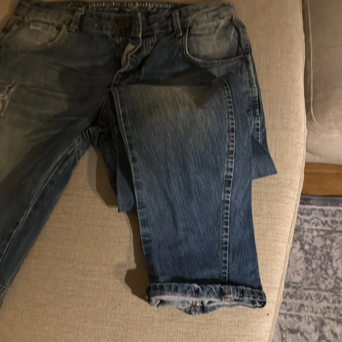 Blå slitna jeans från Saliglias7 - 4